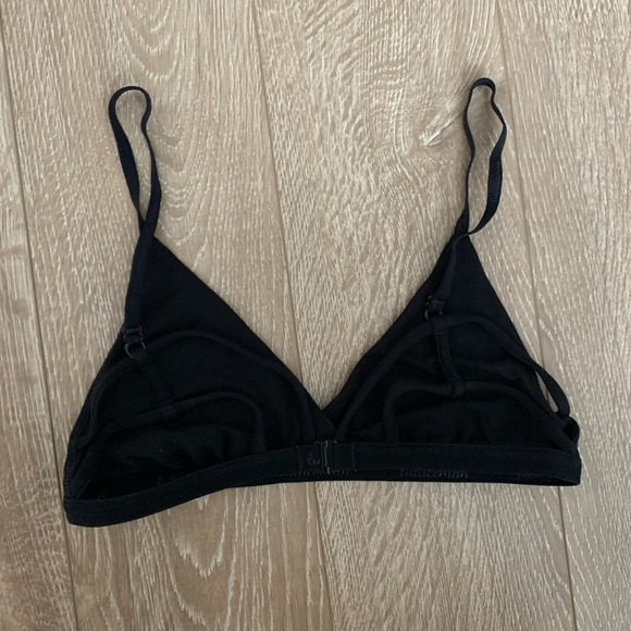 Lululemon simply strappy bralette A/B cup - Picture 4 of 4